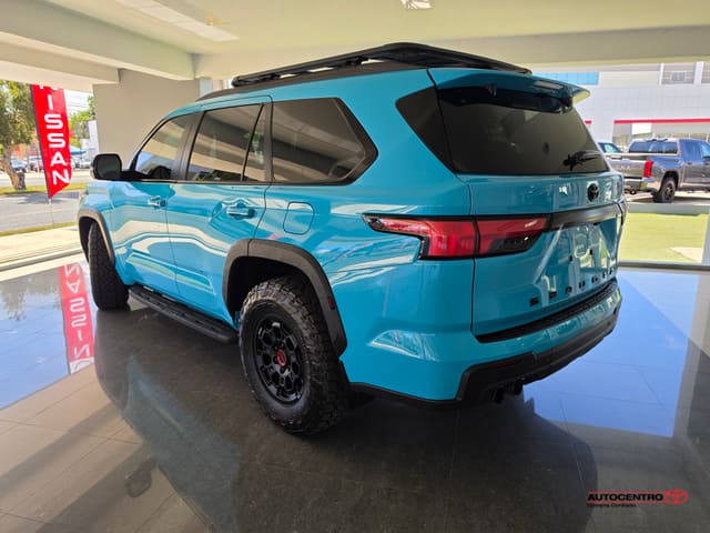 Inventario 7 Toyota Sequoia SR5 2026