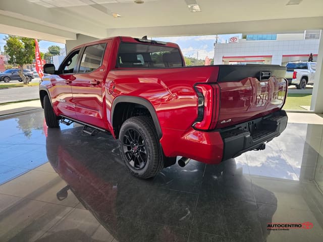 Inventario Nuevos 2 Toyota Tundra 4WD SR CrewMax 5.5' Bed 2026