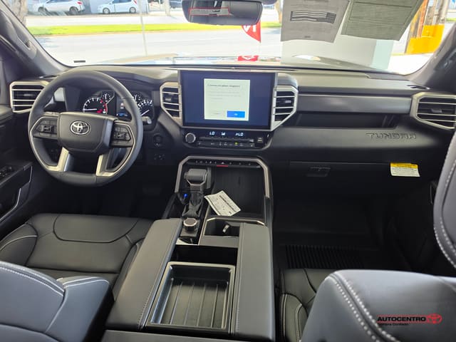 Inicio 95 Toyota Tundra 4WD SR CrewMax 5.5' Bed 2026