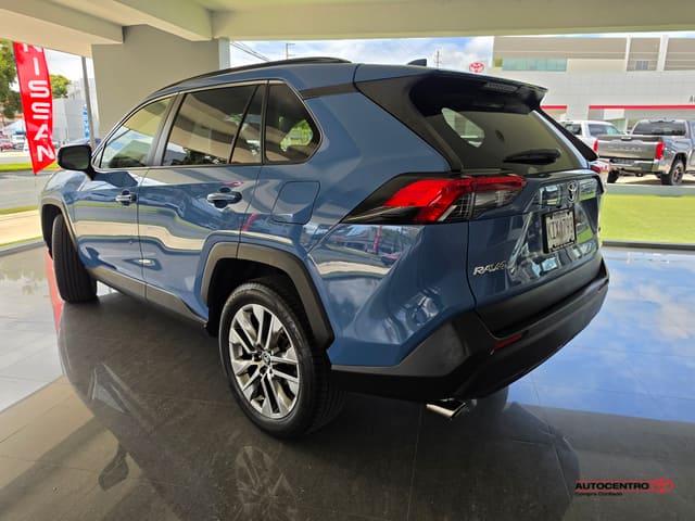 Inventario Usados 32 Toyota RAV4 XLE Premium 2024
