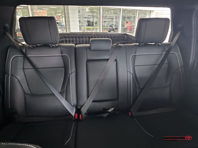 Inicio 99 Toyota Tundra 4WD SR CrewMax 5.5' Bed 2026