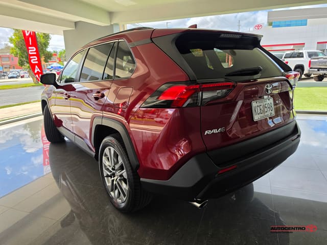 Inventario Usados 62 Toyota RAV4 XLE Premium 2023