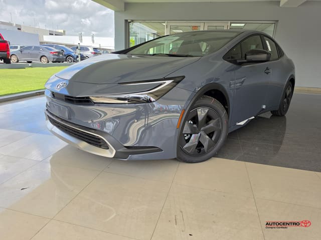 Inicio 99 Toyota Prius Plug-In Hybrid SE 2026