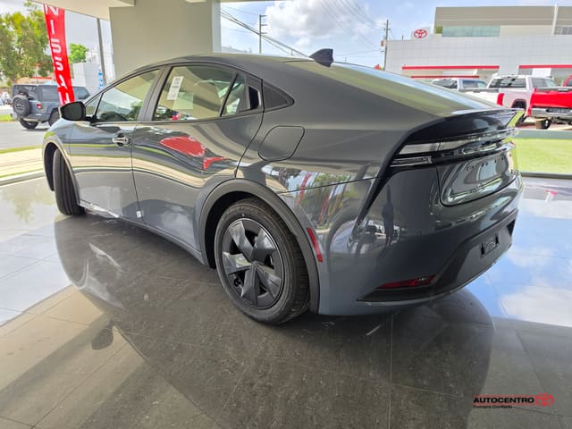 Inicio 100 Toyota Prius Plug-In Hybrid SE 2026
