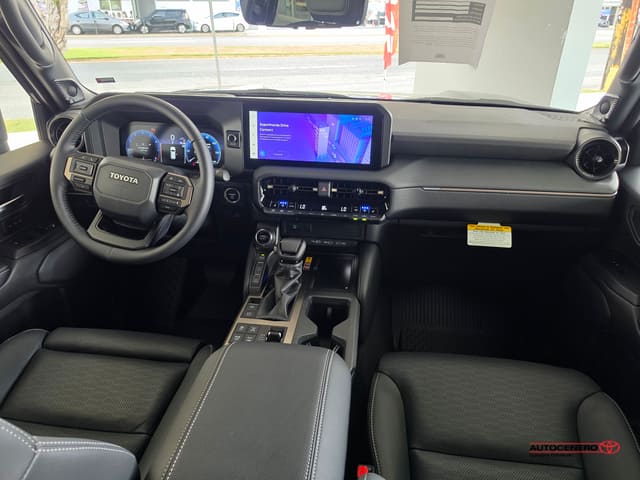 Inventario Nuevos 4 Toyota Land Cruiser 4WD (Natl) 2026