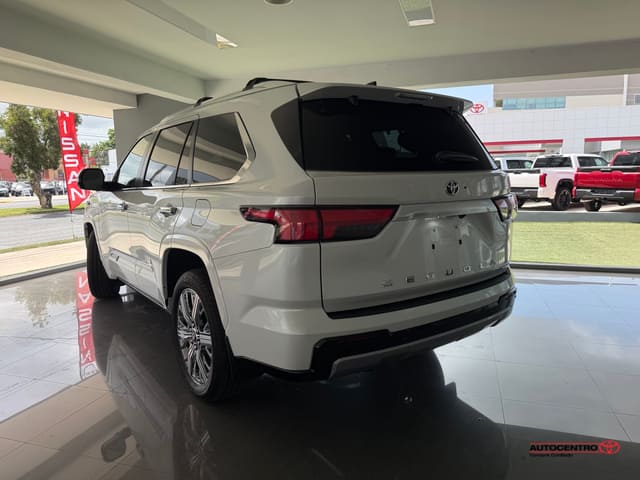 Inventario Usados 108 Toyota Sequoia Capstone 2026