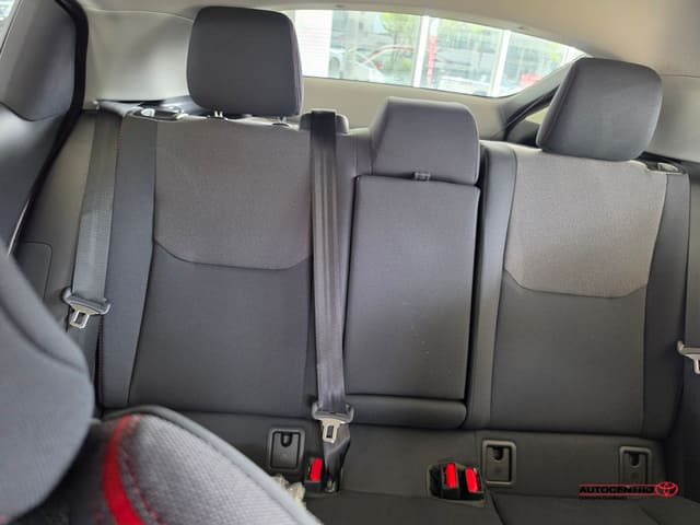 Inicio 96 Toyota Prius Plug-In Hybrid SE 2026