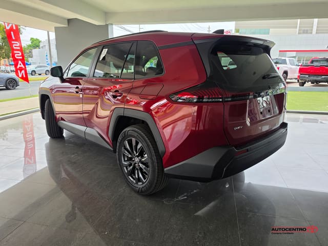 Toyota RAV4 XLE Premium 2026