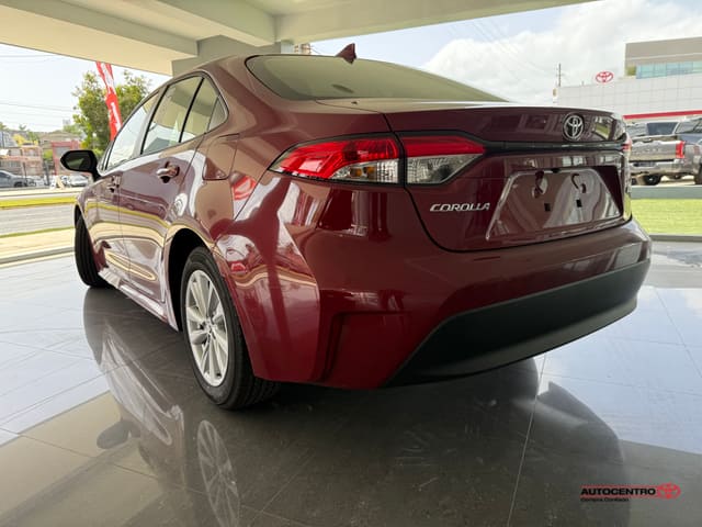 Toyota Corolla LE 2026