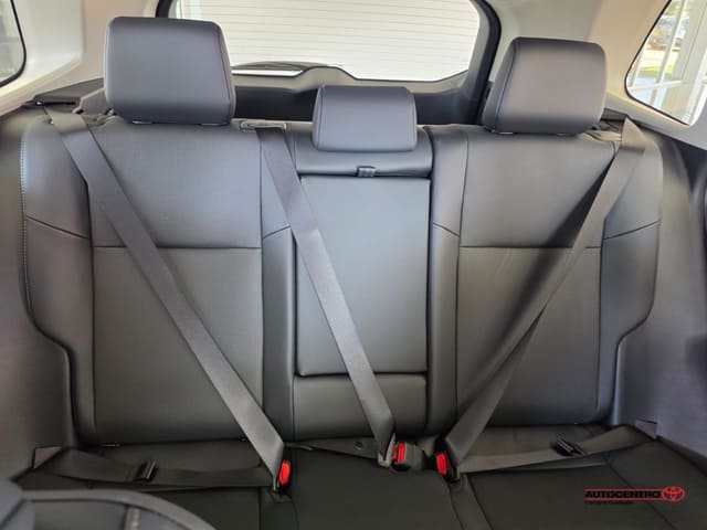 Toyota RAV4 XLE Premium 2026