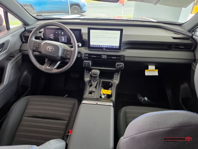 Toyota RAV4 SE 2026