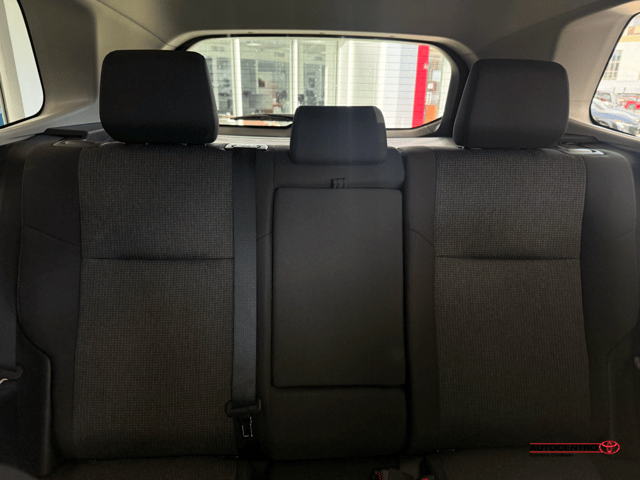 Toyota RAV4 LE 2026