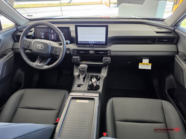 Toyota RAV4 XLE Premium 2026