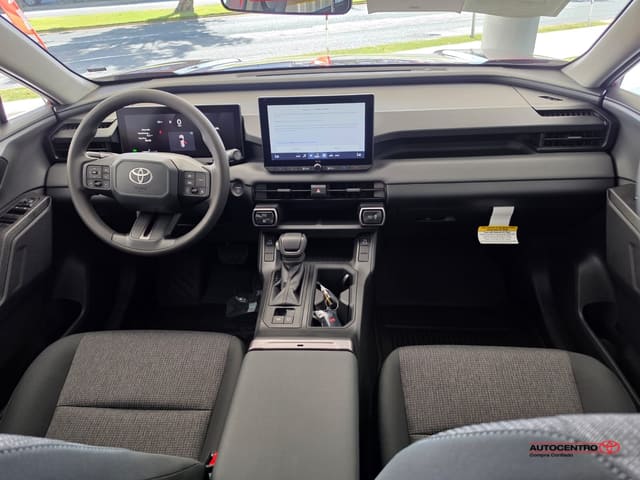 Toyota RAV4 LE 2026