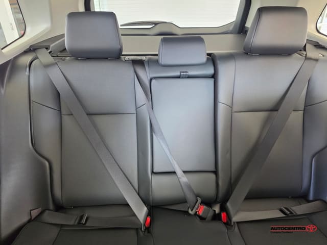 Toyota RAV4 XLE Premium 2026