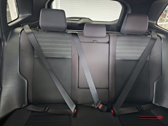 Toyota RAV4 SE 2026