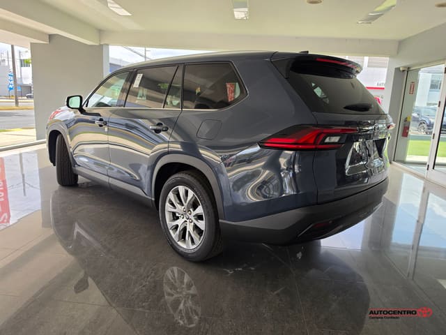 Toyota Grand Highlander LE 2026