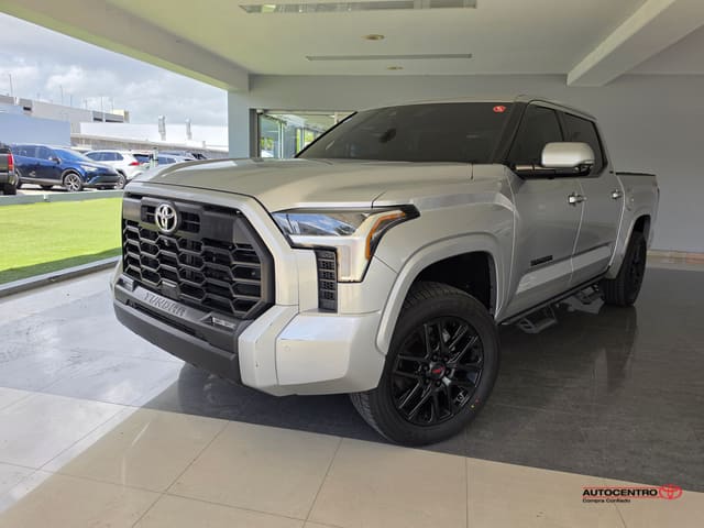 Inventario Usados 92 Toyota Tundra 4WD SR5 2022
