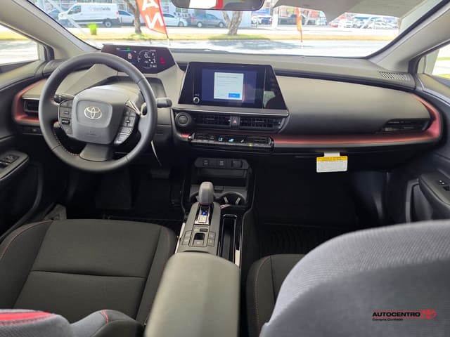 Inicio 83 Toyota Prius Plug-In Hybrid SE 2026