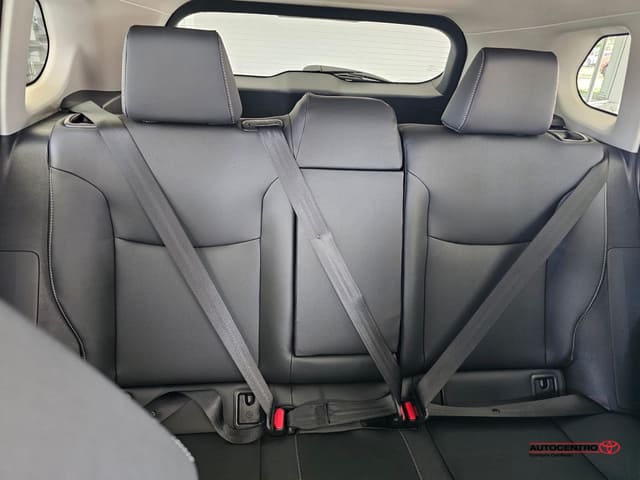 Toyota Corolla Cross XLE 2026