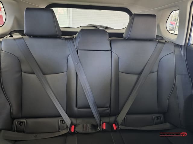 Toyota Corolla Cross XLE 2026