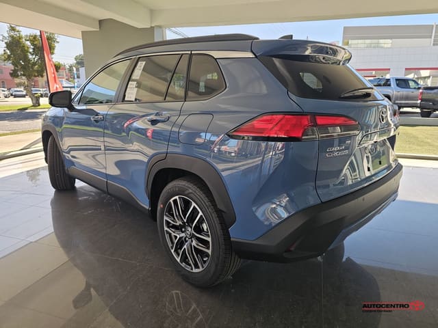 Toyota Corolla Cross XLE 2026