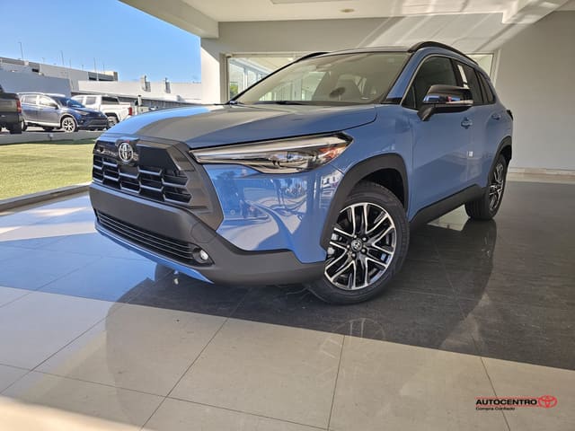 Toyota Corolla Cross XLE 2026