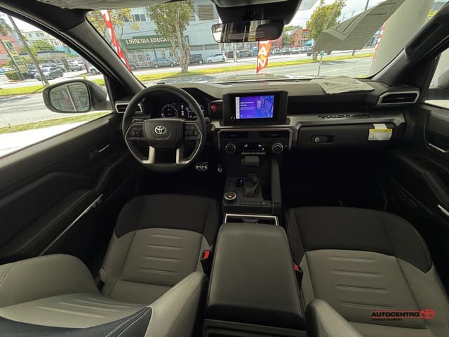 Toyota Tacoma 2WD SR5 2026
