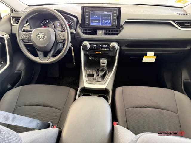 Toyota RAV4 LE 2021