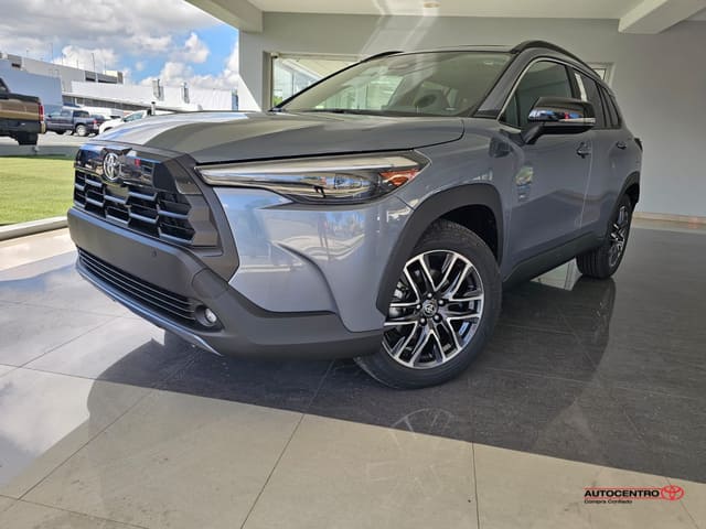 Toyota Corolla Cross XLE 2026