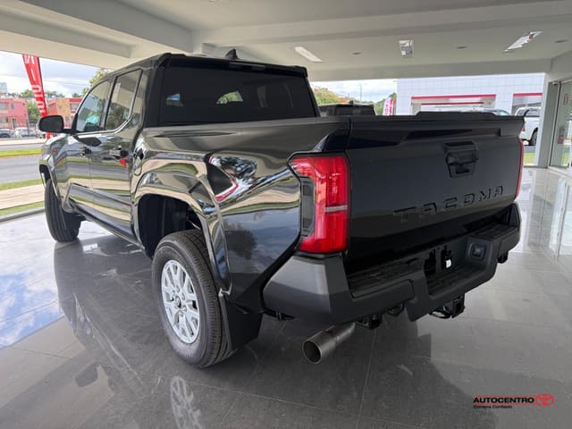 Toyota Tacoma 2WD SR 2026