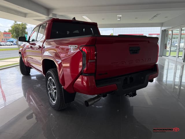 Toyota Tacoma 4WD SR5 2026