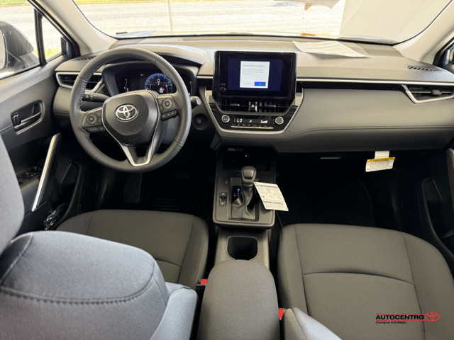 Inventario 90 Toyota Corolla Cross LE 2026