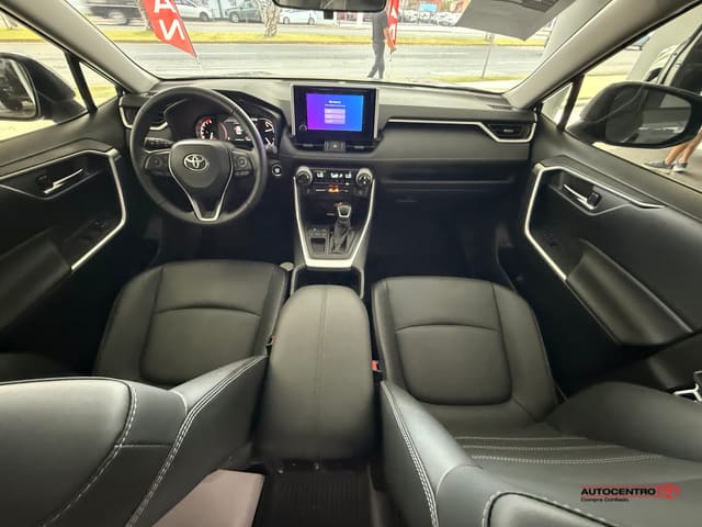 Toyota RAV4 XLE Premium 2025