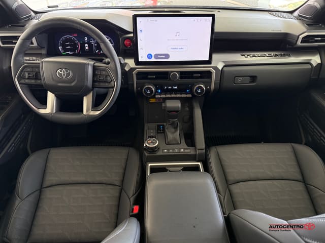 Inventario Usados 20 Toyota Tacoma 4WD TRD Off-Road HV 2025