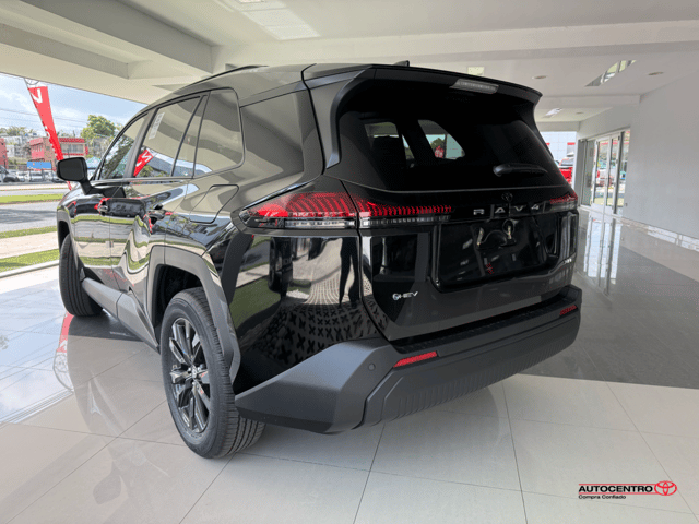 Inventario Nuevos 23 Toyota RAV4 XLE Premium 2026