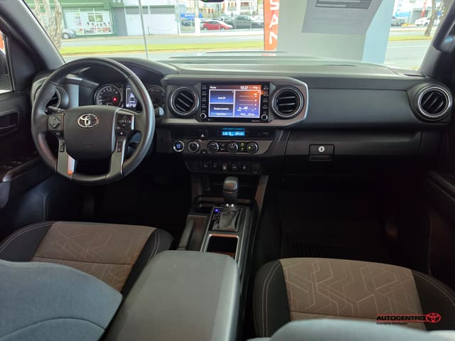 Toyota Tacoma 4WD SR5 V6 2023