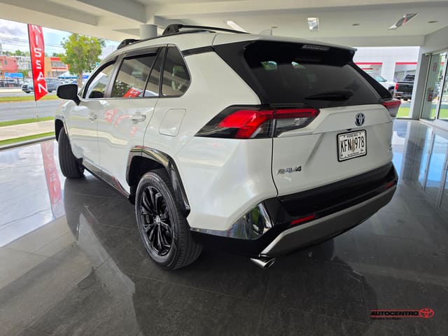 Toyota RAV4 SE 2023