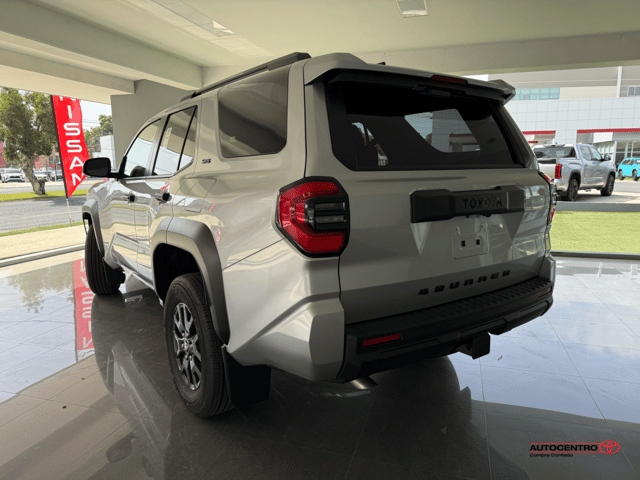 Inventario Nuevos 43 Toyota 4Runner 4RUNNER SR5 4X2 4.0L 2026