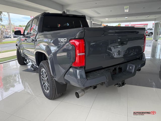 Toyota Tacoma 2WD SPORT 4X2 D-CAB V6 2026
