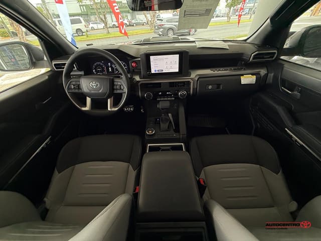 Toyota Tacoma 2WD SPORT 4X2 D-CAB V6 2026