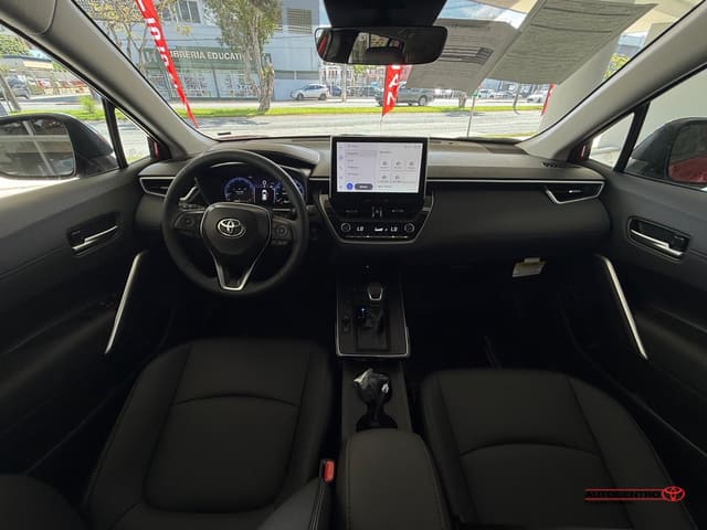 Toyota Corolla Cross XLE 2026