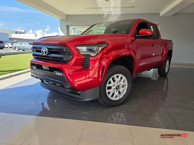 Inventario 112 Toyota Tacoma 2WD SR5 4X2 DCAB L4 8AT 2026
