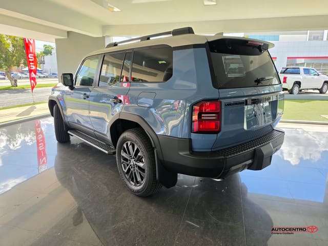 Inventario Nuevos 12 Toyota Land Cruiser 4WD WAGON HYBRID 2027
