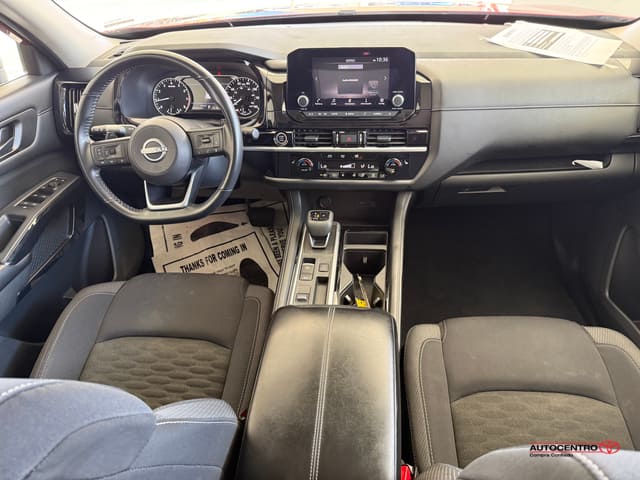 Nissan Pathfinder SV 2024
