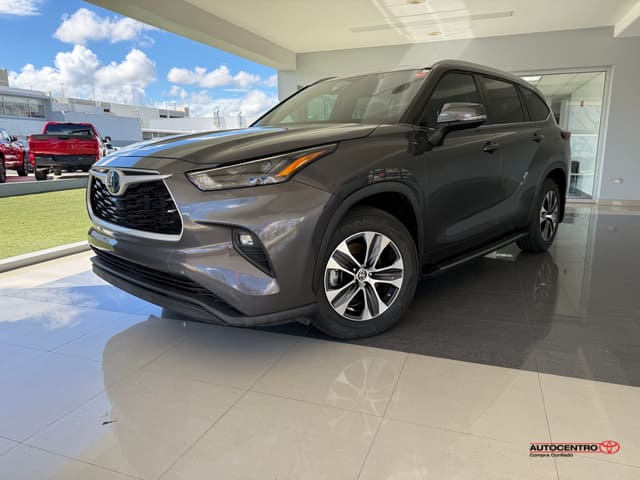 Toyota Highlander XLE 2024