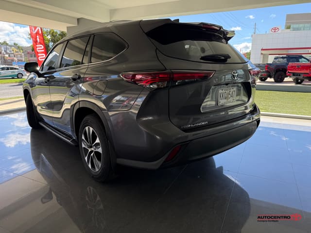 Toyota Highlander XLE 2024