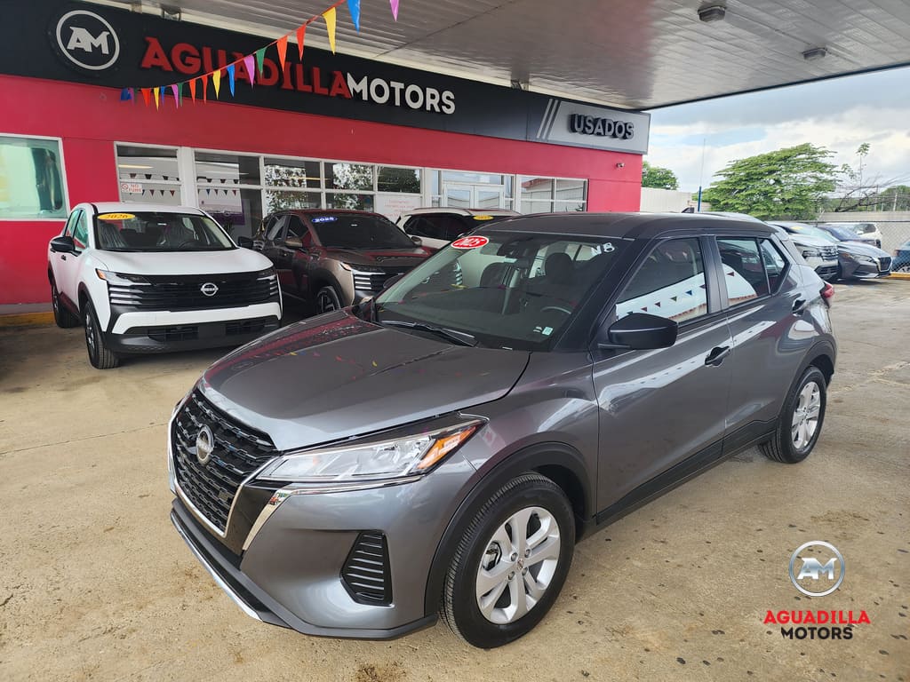 2025 Nissan KICKS PLAY Base