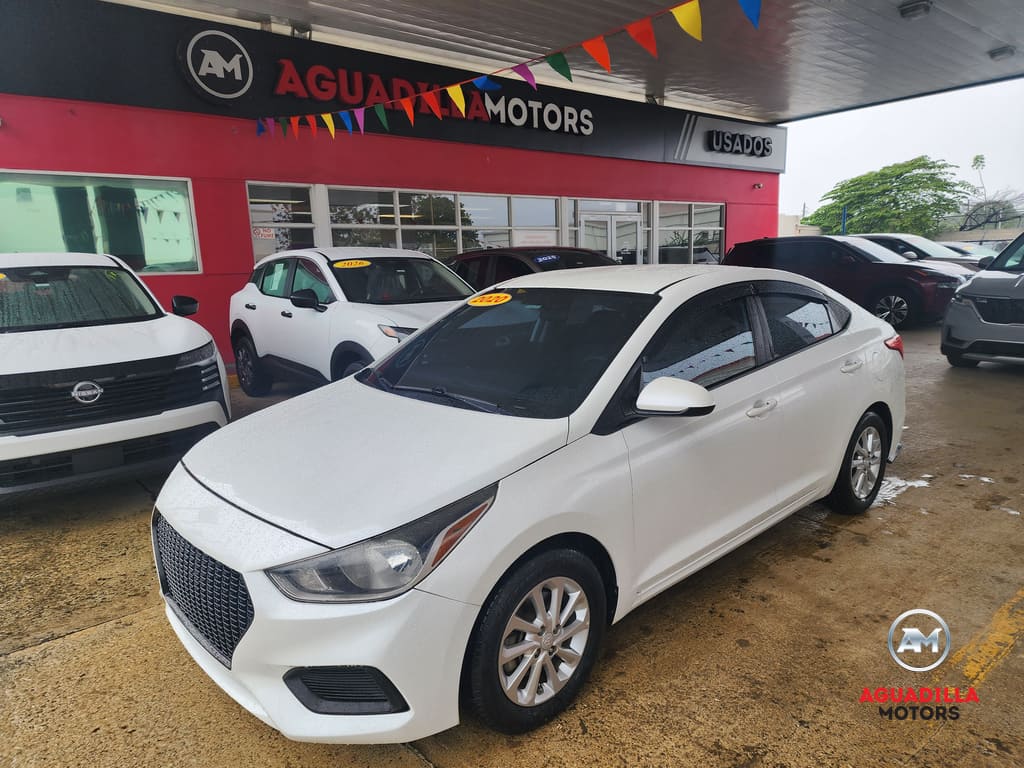 2020 Hyundai Accent SE 4-Door 6-Speed Manual's photo