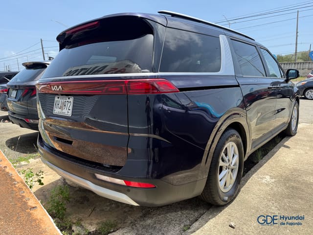 2024 Kia Carnival LX
